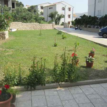 Cozy In Pag Dalmatia, Crotia 公寓 *