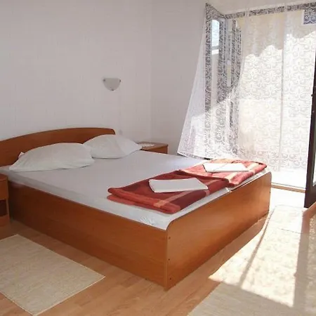 Cozy In Pag Dalmatia, Crotia 帕格