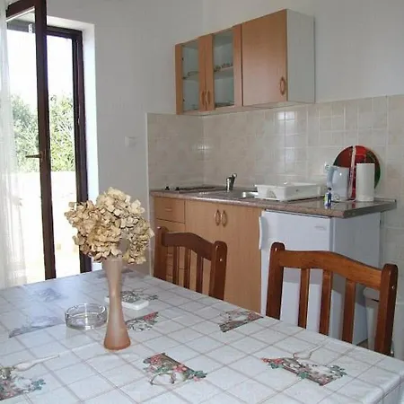 Cozy In Pag Dalmatia, Crotia 公寓